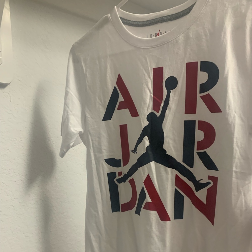 1, small boys Air Jordan T shirt